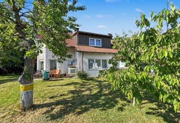 Wunderschönes Einfamilienhaus mit großem Garten & Garage in Burgoberbach
