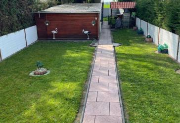 Tolle Erdgeschosswohnung mit fabelhaftem Garten und eigener Sauna!