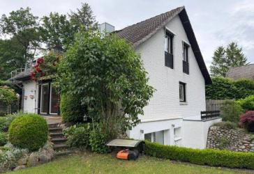 Charmantes Zwillings-Einfamilienhaus in Seevetal-Maschen