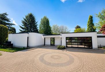 Energetisch saniertes Traumhaus mit großzügigem Grundstück