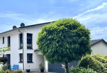 Großzügig wohnen - DHH in Waal