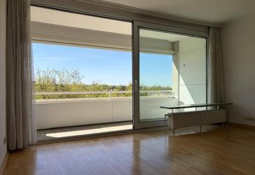 Lichtdurchflutete 2,5-Zimmer-Wohnung mit Südbalkon und Weitblick