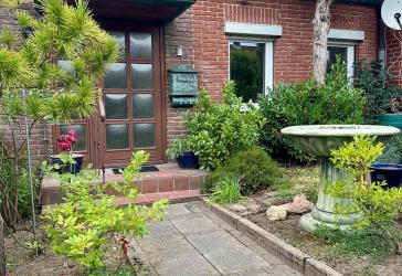 Charmantes Mittelreihenhaus mit Garten