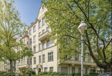 Vom Schönen das Schönste! bezugsfreie 198 qm mit Blick auf den Platz in der Giesebrechtstraße