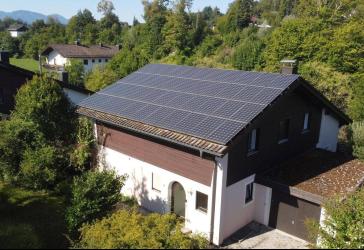 Rarität in Prien - Einfamilienhaus am Fluss Prien mit Bergblick, Wintergarten & PV