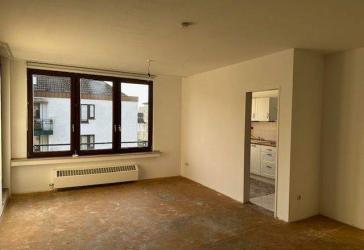 Günstige Gelegenheit! Alterswohnsitz oder für Starter! Mit Lift zur gemütlichen 2 Zimmer ETW, S/Balkon