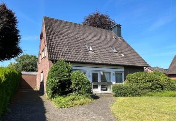 großzügiges Einfamilienhaus mit Einliegerwohnung in Epe!