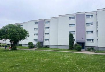 Stilvoll modernisierte 4-Zimmer-Wohnung mit Balkon