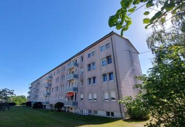 Familienfreundliche 4-Zimmer-Wohnung mit Balkon