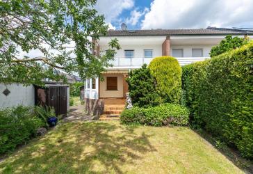 Familienfreundliches Zuhause auf großem Grundstück!