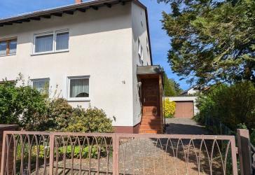 Provisionsfreie Doppelhaushälfte mit Garten in ruhiger Lage von Nürnberg-Katzwang