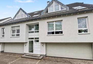 Wohnen in Bestlage: Exklusive 4-Zimmer-Wohnung in Wuppertal-Katernberg mit Balkon und Garage