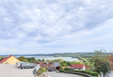 PANORAMABLICK über den Brombachsee EXKLUSIVE NEUBAUWOHNUNG VOLL MÖBLIERT, BARRIEREFREI, Tiefgarage, Wallbox