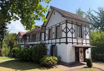 Für Menschen, die das Besondere suchen - Landhausvilla mit vielfältigen Gestaltungsmöglichkeiten
