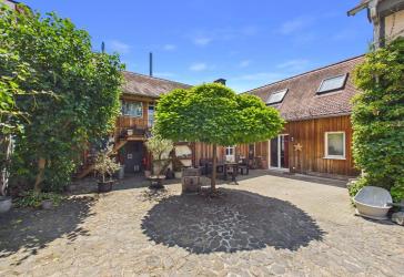 Loft. Fachwerk. Scheune. Ein Anwesen, das es kein zweites Mal gibt im Alten Ortskern von Altenstadt
