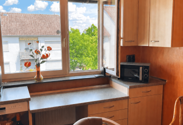 4-Zimmer-Wohnung mit Balkon und viel Potenzial in Mainz-Finthen