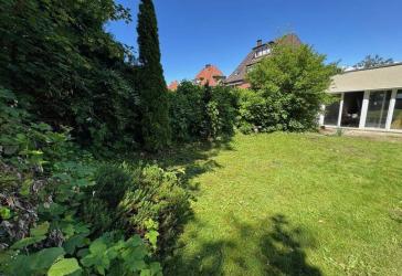 Beginn Modernisierung in Kürze - 75 qm - 2-Zimmer-ETW mit sep. Eingang und kleinem Garten im 6-Familienhaus am Schölerberg