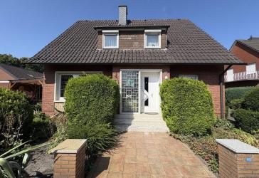 Viel Platz für Ihre Ideen - einseitig angebautes Einfamilienhaus mit Garage in Rheine-Schotthock