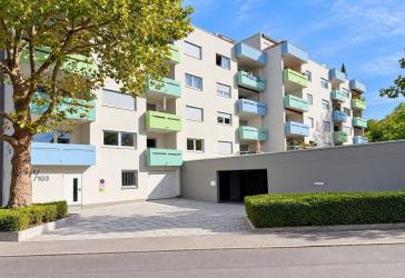 Einziehen & Wohlfühlen! Helle 2-Zimmer-Wohnung mit Balkon, Aufzug & Garage in Reutlingen