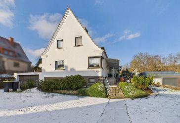 ***Gepflegtes Einfamilienhaus mit tollem Grundstück und Wintergarten in Obersuhl zu verkaufen***