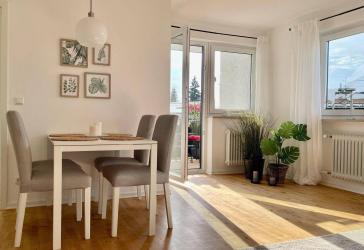 3-Zi-WG mit Balkon, renoviert in zentraler Lage von LL