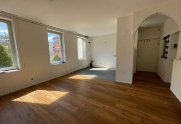 Citywohnung - zentral gelegen 2,5 Zi. mit EBK