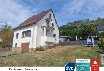 Umfangreich saniertes Einfamilienhaus in familienfreundlicher Lage von Siegen-Eiserfeld!