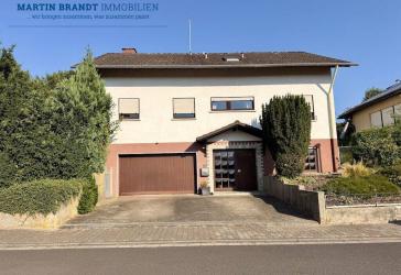 Freistehendes Einfamilienhaus mit traumhaftem Garten in schöner Lage von Waldems / Bermbach
