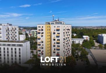 ** Helle 3-Zimmer-Wohnung mit 2 Balkonen, Stellplatz und Weitblick **