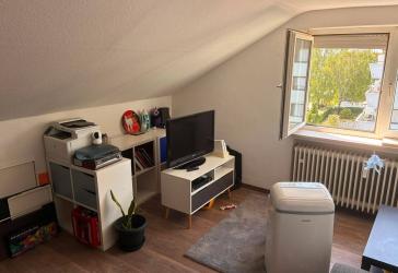 schnucklige 2 Zi.-Wohnung im 4. OG für sportliche Mieter