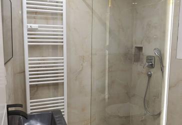 1-Zi-Whg mit großem Balkon, Zentral in Eschborn, vollständig modernisiert, Einzelgarage optional