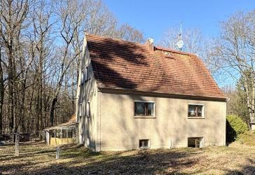 Haus in Alleinlage mit großem Grundstück