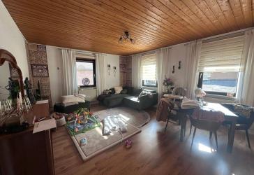Attraktive 4-Zimmer Wohnung mit EBK