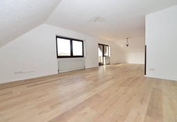 Charmante Dachgeschosswohnung in Hennef-Lichtenberg