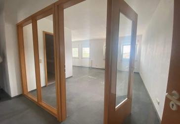 2 Raum Wohnung, zentral gelegen