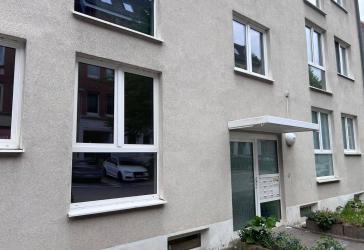 Schöne 2-Zimmer-Wohnung mit Balkon und Einbauküche in Kiel
