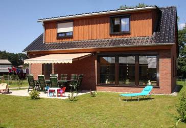 Modernes Einfamilienhaus in Strandnähe