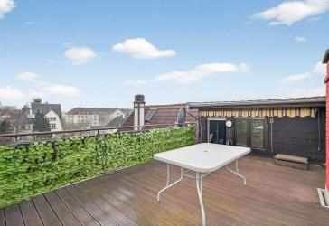 Charmante 4-Zimmer-Maisonette mit Kamin & großer Dachterrasse in Rastatt