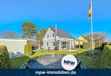 Mehr als nur ein Haus - Einfamilienhaus mit Werkstatt, Pool & Garten