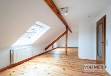 RÜCKZUGSORT - gemütliche Dachgeschosswohnung mit Gemeinschaftsgarten in Neunkirchen!
