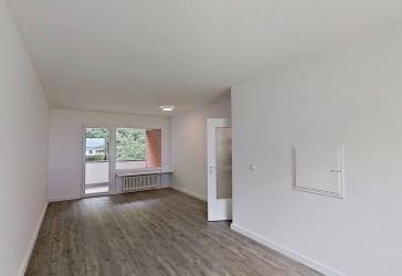 EINZIEHEN UND BIS ZU 3 KALTMIETEN SPAREN: Große 3-Zimmer-Wohnung mit BALKON und EBK in Kappeln-Ellenberg
