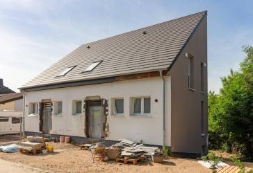 Modernes großes Wohnhaus in gefragter Lage von Pluwig mit schöner Weitsicht