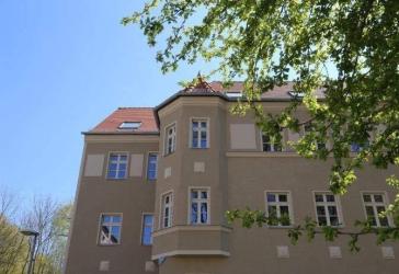 4-Raum Wohnung mit Balkon im 2. OG rechts
