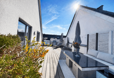 *EXCLUSIVES Domizil mit Traumterrasse & luxuriöser Ausstattung in Stuttgart-Vaihingen