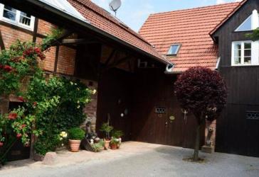 Charmantes Heim mit Pool,Garten, Sauna & Kamin