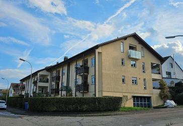 SELTEN! Sehr schöne 3,5 Zi-Wohnung mit Sondernutzungsrecht an eigenem Gartenanteil