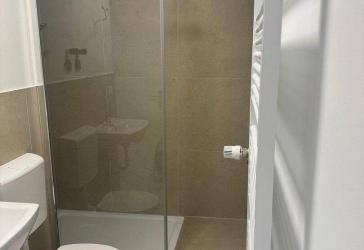 Frisch sanierte 2-Zimmer-Wohnung mit Loggia, Einbauküche, Stellplatz und Weitblick über Bensheim