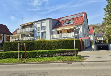 Stadtnah wohnen mit Garten - 4-Zimmer-EG-Wohnung in Herrenberg