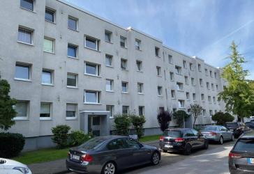 Kapitalanlage: Zwei gut vermietete Wohnungen mit Balkon in D-Lichtenbroich