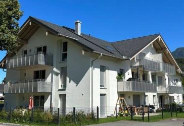 2-Zimmer Dachgeschosswohnung mit großen Wohn-/Essbereich und gemütlichem Balkon!